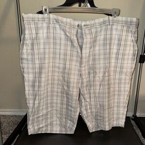 Perry Ellis White and Gray Flat Front Shorts for Summer Events